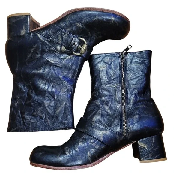 Gee WaWa Anthropologie Distressed Black & Gold Lava Ankle Boots Boho Steampunk - Picture 10 of 11